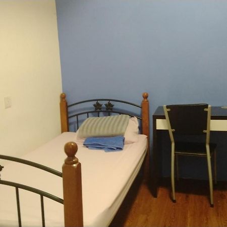 Moon Eleven Hostel Near Klia & Klia2 Sepang Eksteriør billede