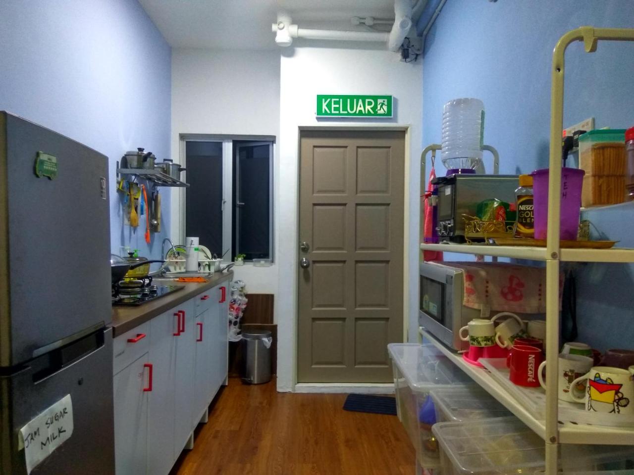 Moon Eleven Hostel Near Klia & Klia2 Sepang Eksteriør billede