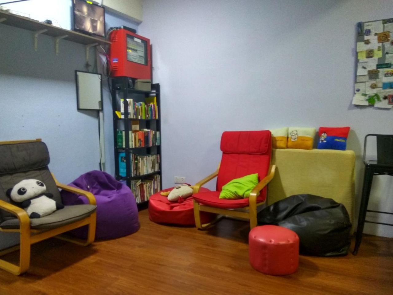 Moon Eleven Hostel Near Klia & Klia2 Sepang Eksteriør billede